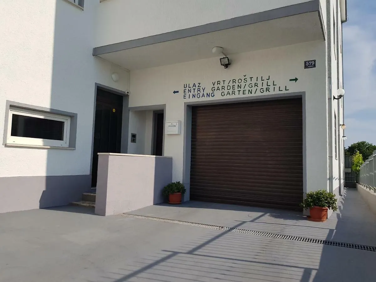 Guesthouse Varnica Kaštel Lukšić